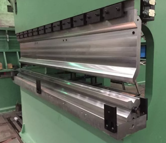 What Is The Difference between American And European Press Brake Tooling?