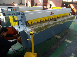 Guillotine Shearing Machine to Shear 3.2mm Mild Steel (QH11D-3.2X2500)