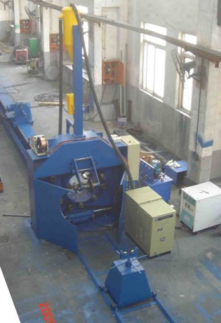 Light Pole Shut-Welding Machine (Model 340/12000)