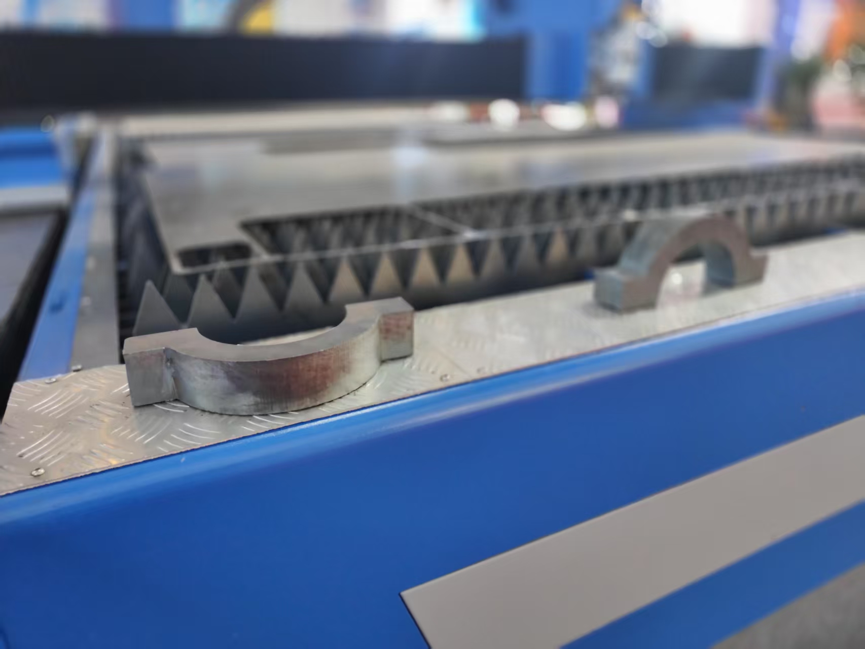 fiber laser cutting machine