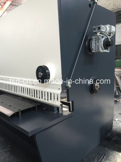 Guillotine Shear Machine with Adjustable Cutting Angle (QC11Y-13X2500)