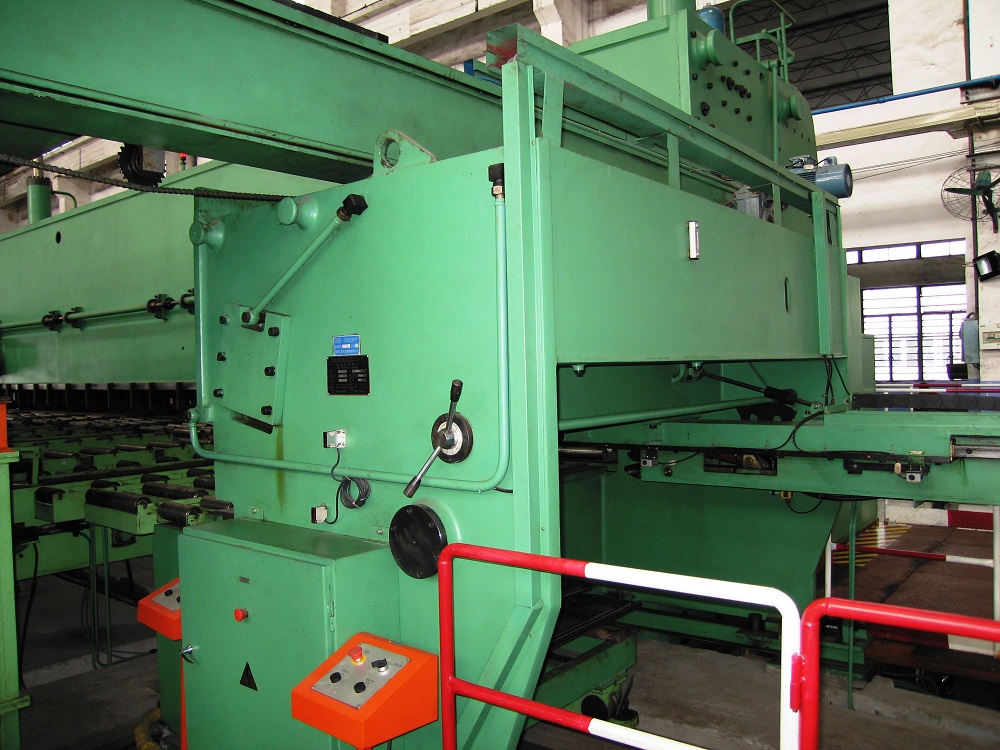 CNC Fms Guillotine Shearing Production Line (ZS-QD11K-20×12000)